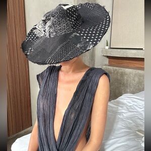 Elegant Black and Gray Women's Hat
